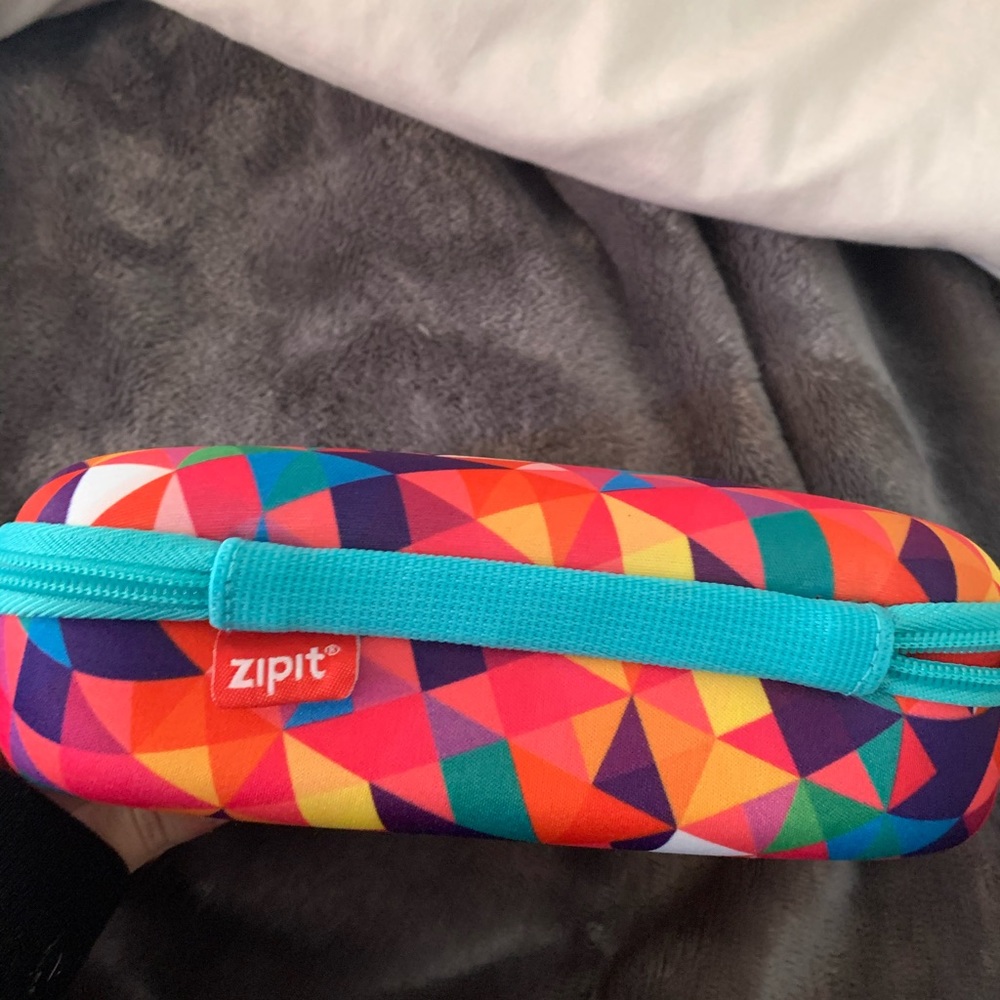 Zip it Pencil Case - Picture 3 of 4